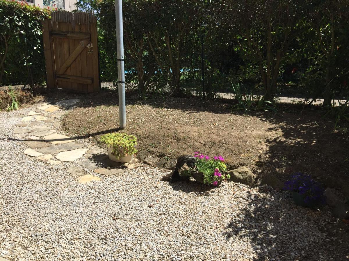 Les Iris Apartamento Carcassonne Exterior foto